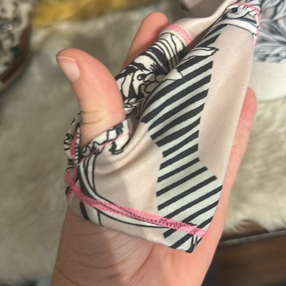 Stella McCarthy for Adidas top S (4200) - Picture 3 of 8